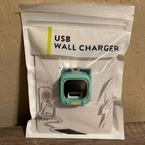 Target Bullseye Vivitar Retro Television TV Set USB Wall Charger NWT